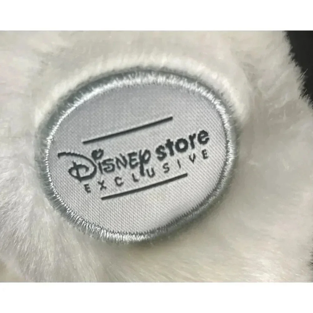 Disney Exclusive White Winnie the Pooh 12